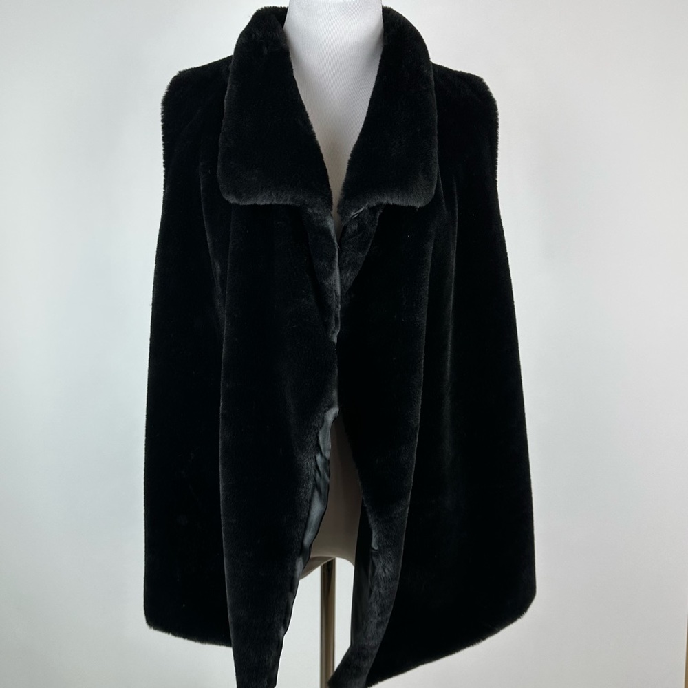 Catherine Malandrino Black Faux Fur Vest Size Medium